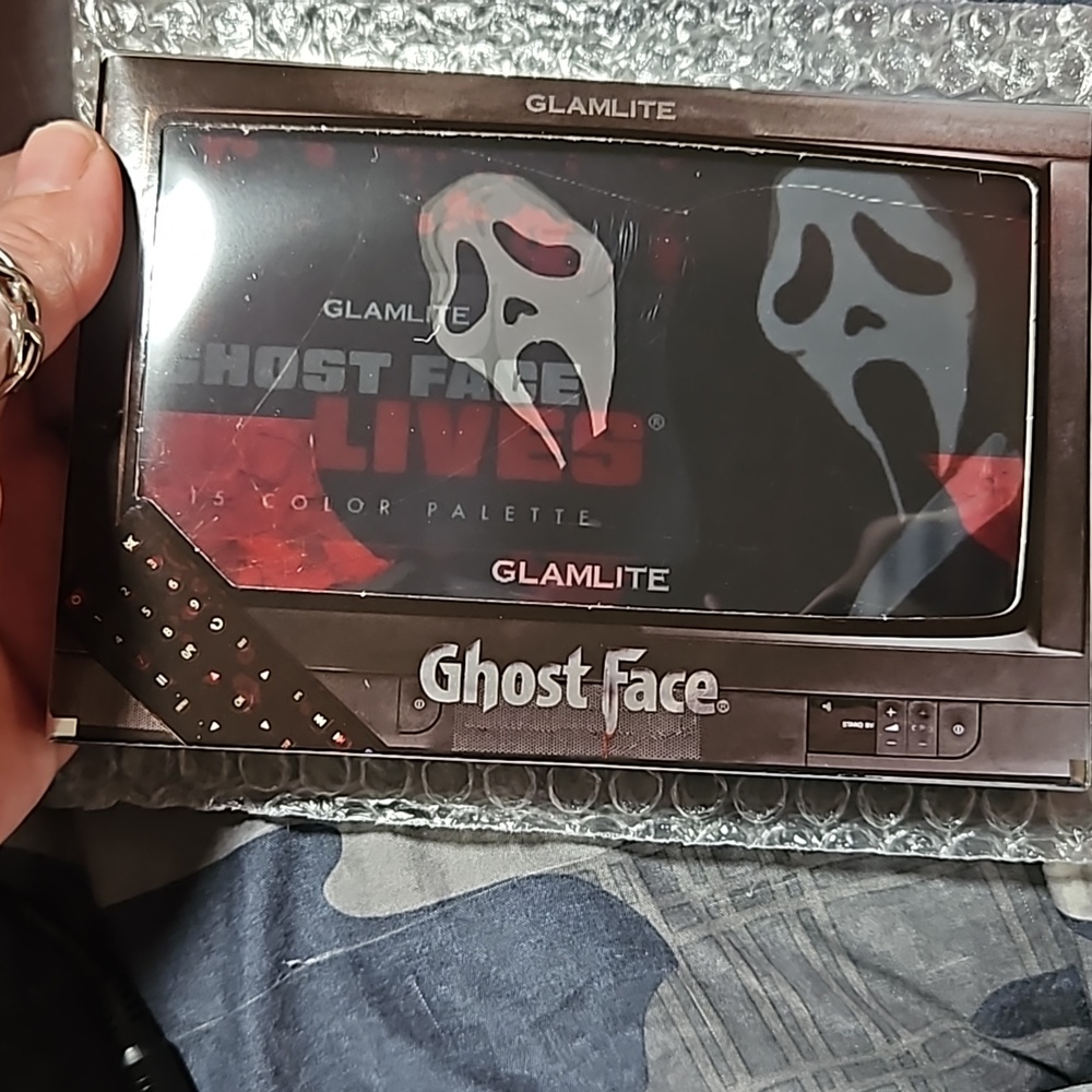 COPY - Glam lite ghost face pallet.
